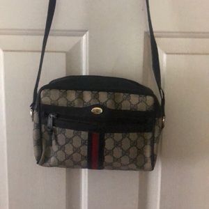 Vintage Gucci shoulder bag
